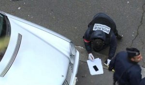 Charlie Hebdo: les enquêteurs à la recherche d'indices