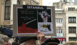 Istanbul: des journalistes turcs solidaires de Charlie-Hebdo