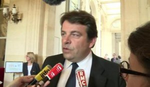 Emprunt caché de l'UMP à ses députés- "il faut faire le ménage" selon Pierre Lellouche