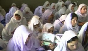 Pakistan: les jeunes filles ont plus facilement accès à l'école