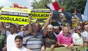 Turquie: manifestation pro-Morsi à Istanbul