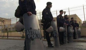 Grèce: le procès d'Aube dorée suspendu, reprise début mai