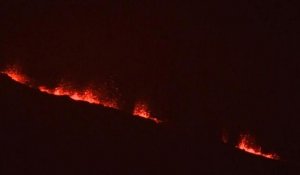 Volcans: le Piton de la Fournaise en éruption