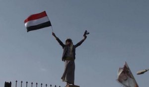Yémen: des Houthis manifestent contre la reprise des raids