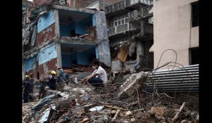 Séisme au Népal : au milieu des décombres, quelques miraculés
