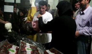 Syrie: les habitants d'Alep reçoivent des vêtements pour l'Aïd