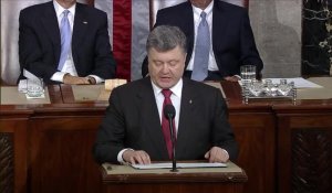 USA: devant le Congrès, Porochenko réclame l'aide américaine