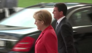 Valls chez Merkel pour dissiper désaccords sur l'économie