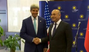 Lutte contre l'Etat islamique: Kerry tente de convaincre la Turquie