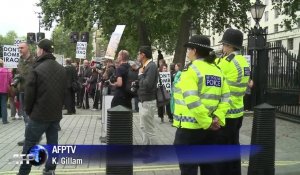 Manifestation contre la participation de la GB aux raids anti-EI