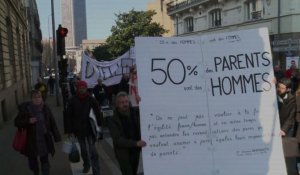 Nantes: les défenseurs de la cause des pères manifestent