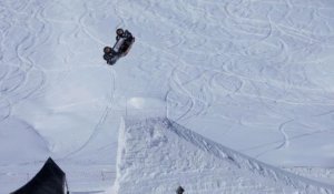 Premier backflip en voiture sur neige à Tignes