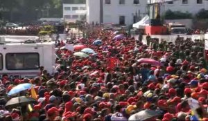 Venezuela: une foule en rouge pour les funérailles de Chavez