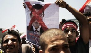 Morsi sous la pression de la rue pour le premier anniversaire de sa présidence