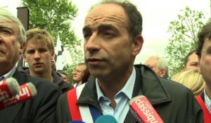 "Manif pour tous": élus UMP et FN dans le cortège