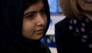 GB: retour à l'école pour Malala, rescapée d'un attentat taliban