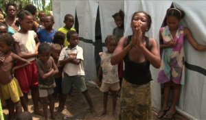 Madagascar: les sinistrés du cyclone ont faim, attendent un toit