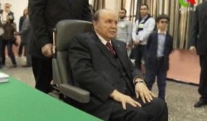 Bouteflika dans un fauteuil