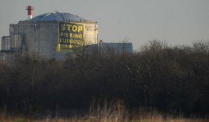 Greenpeace a investi la centrale nucléaire de Fessenheim