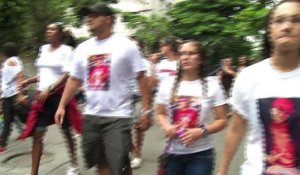 Brésil: la favela de Copacabana enterre son jeune danseur