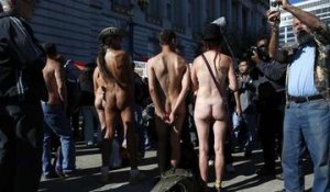 Le nudisme légalisé à Munich - ZAPPING ACTU DU 16/04/2014