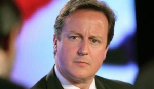 ZAPPING ACTU DU 12/06/2012 - David Cameron oublie sa fille de 8 ans dans un pub