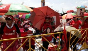 Bangkok: les Chemises rouges manifestent pour leur gouvernement