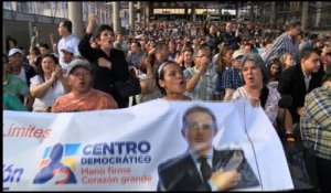 Le retour politique d'Uribe fait mouche en Colombie