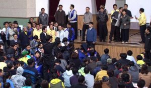 Naufrage en Corée: la présidente vient soutenir les parents
