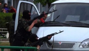 Ukraine: les pro-russes s'emparent d'un poste de police à Lougansk