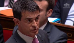 Antiterrorisme: Valls prend la défense de Taubira