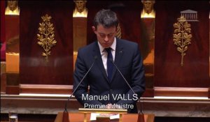 Loi Macron: Valls engage sa responsabilité