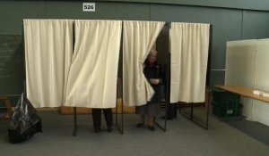 Elections départementales: les bureaux de vote ont ouvert