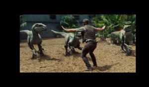 Jurassic World / Spot Superbowl [Au cinéma le 10 juin 2015]