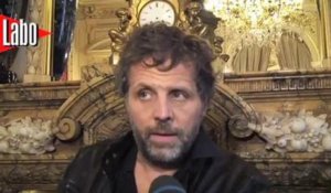 Stéphane Guillon tacle Sarkozy