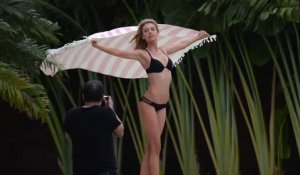 Martha Hunt est éblouissante dans un bikini noir pour Victoria's Secret