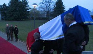 Attentat de Bamako: le corps du Français tué rapatrié à Paris