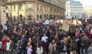 Un millier de jeunes défilent à Paris derrière Greta Thunberg