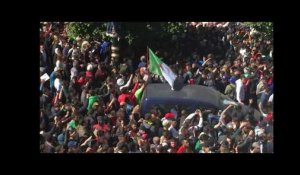 Manifestations en Algérie - Des milliers d&#39;Algériens dans la rue à Alger