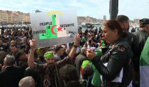 A Marseille, manifestation contre un 5e mandat de Bouteflika (1)