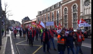 Plus de 350 personnes manifestent ce mardi à Calais