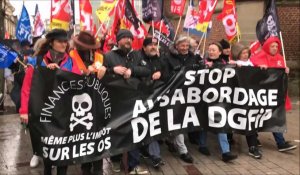 Manifestation des agents des Finances publiques chez Gérald Darmanin à Tourcoing 