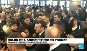 Au Salon de l'agriculture, Emmanuel Macron appelle à "réinventer" la PAC