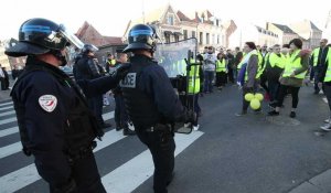 Cambrai: manifestation de gilets jaunes dans le centre ville