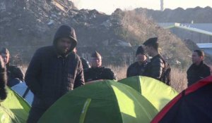 Calais: les évacuations de campements de migrants continuent