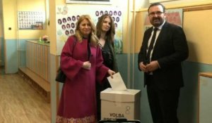Election présidentielle en Slovaquie: Caputova vote à Bratislava