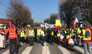 250 Gilets jaunes rassemblés devant le stade de l'Aube: nouveau parcours pour l'acte 14 à Troyes
