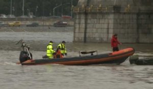 Budapest:les autorités recherchent l'épave du bateau de tourisme