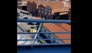 Venise: Un bateau de croisière hors de contrôle heurte un quai