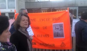 Lorient. Surveillance du bac : manifestation des professeurs du lycée Marie Le Franc